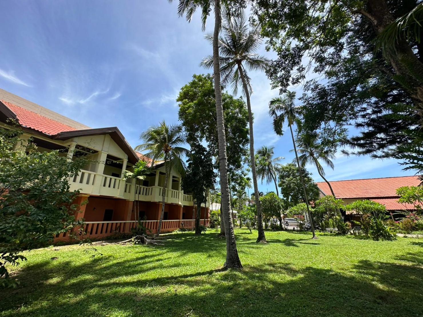 Phuket Leelavadee Hua Ting Resort Patong Exterior foto