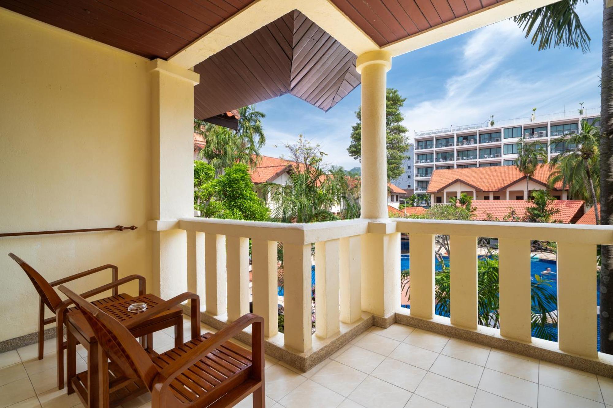 Phuket Leelavadee Hua Ting Resort Patong Exterior foto