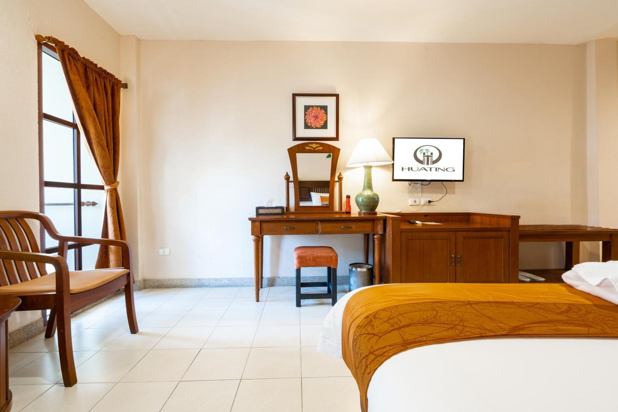 Phuket Leelavadee Hua Ting Resort Patong Exterior foto