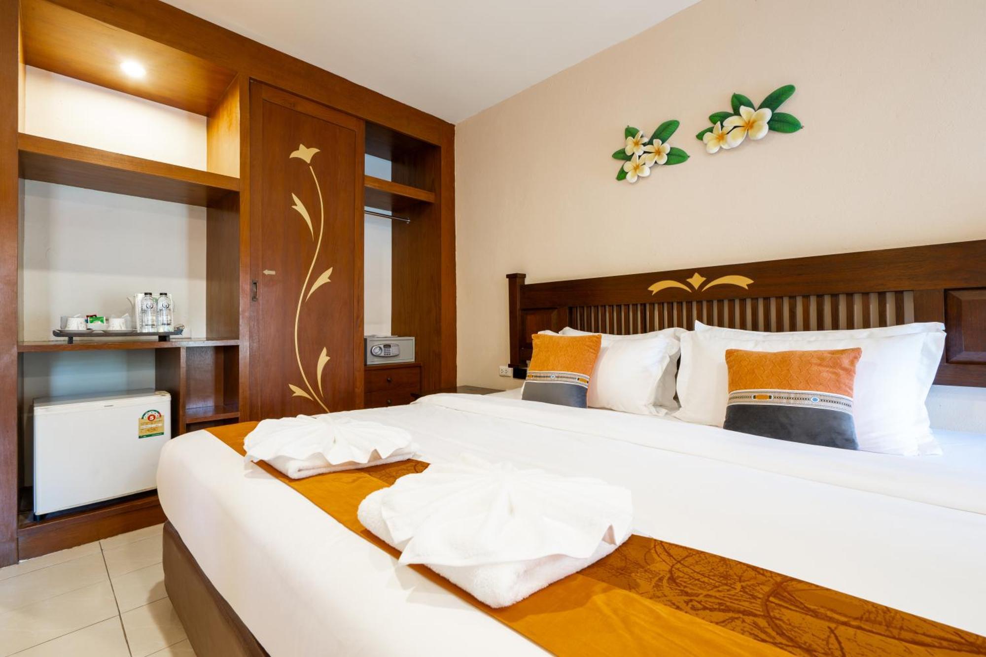 Phuket Leelavadee Hua Ting Resort Patong Exterior foto