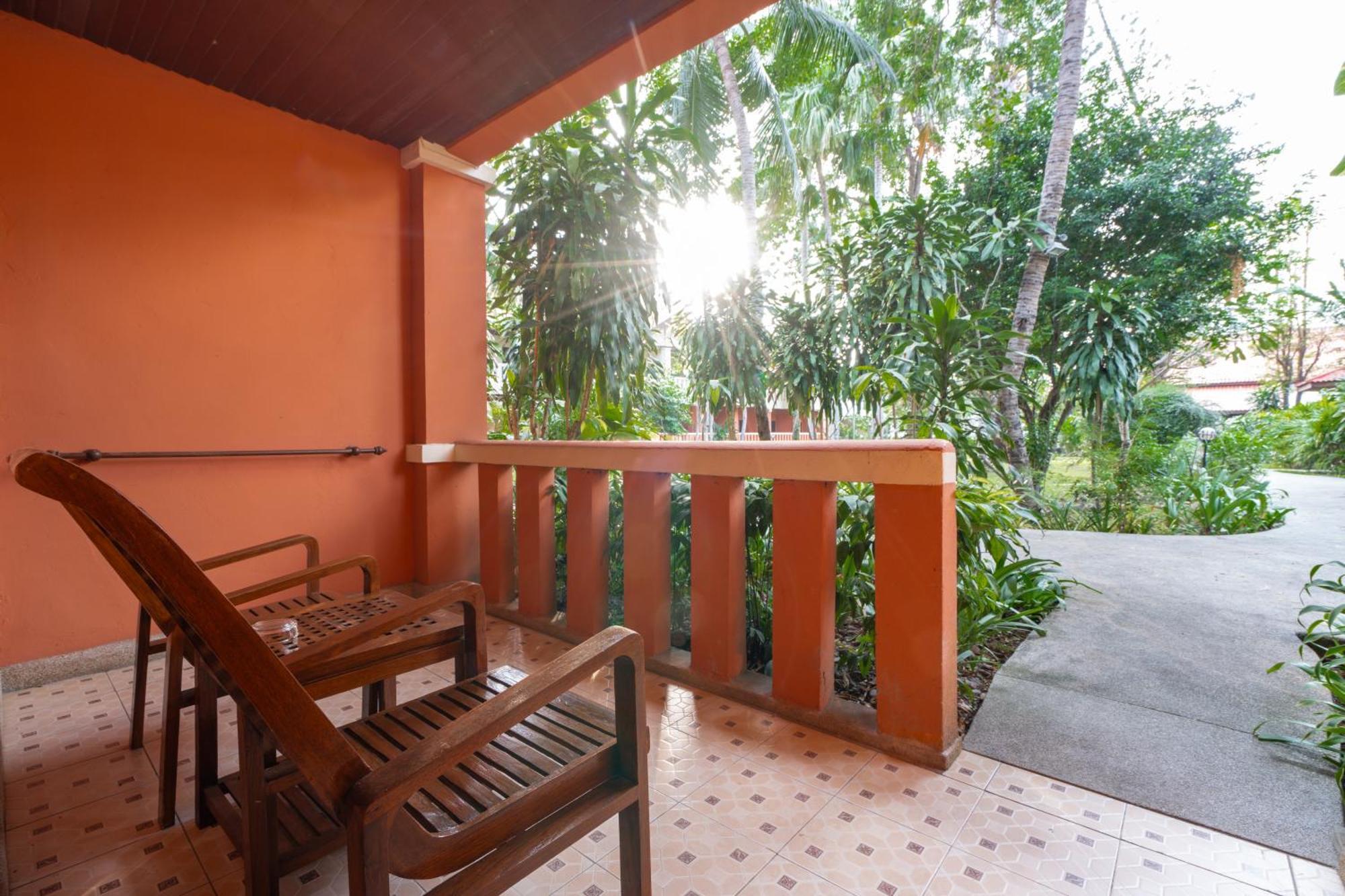 Phuket Leelavadee Hua Ting Resort Patong Exterior foto